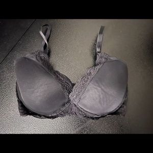 Natori Feathers nursing bra in black- 32DDD NWOT